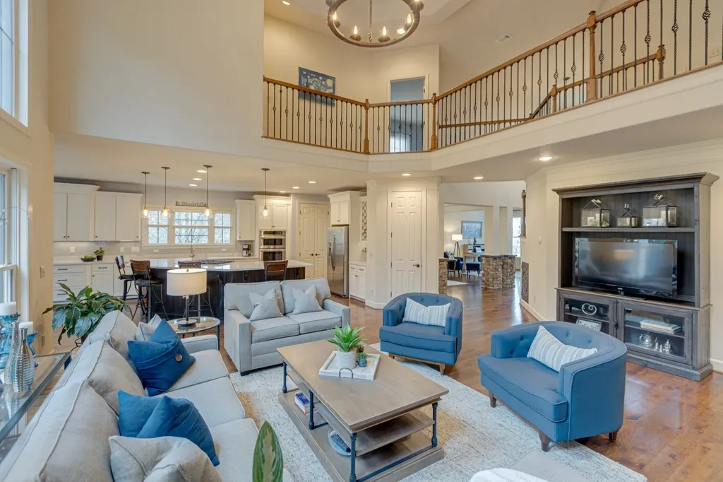 219 King Arthur Circle Franklin TN 37067