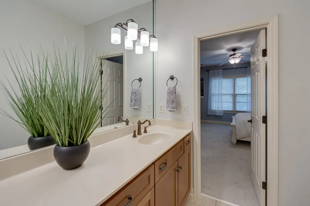 219 King Arthur Circle Franklin TN 37067