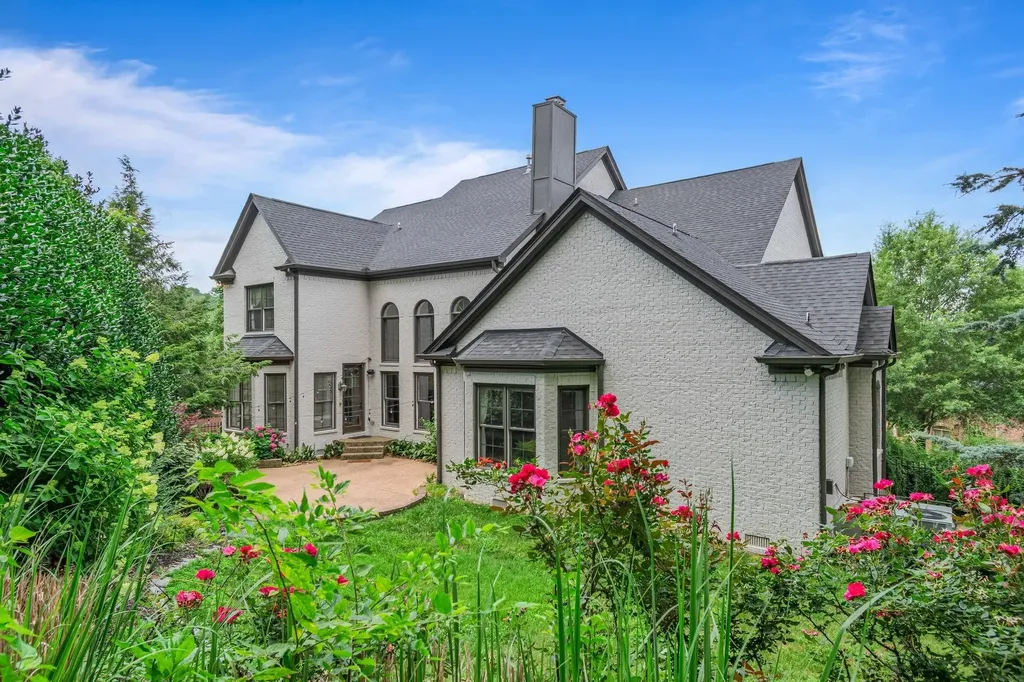 219 King Arthur Circle Franklin TN 37067