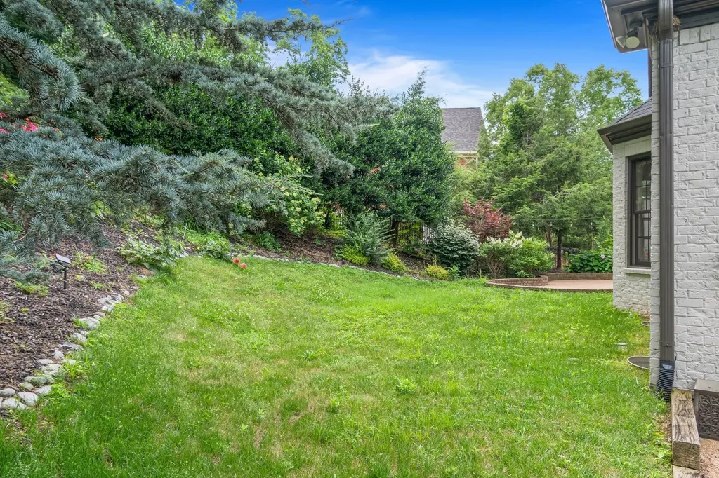 219 King Arthur Circle Franklin TN 37067