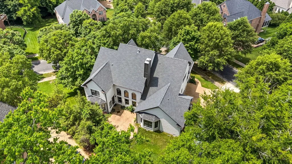 219 King Arthur Circle Franklin TN 37067