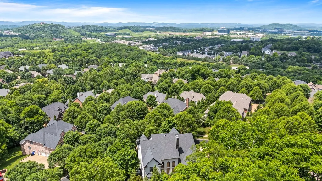 219 King Arthur Circle Franklin TN 37067