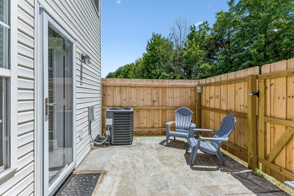 381 Shoshone Place Murfreesboro TN 37128