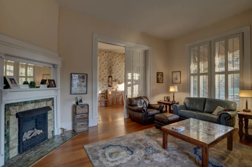 305 4th Ave, S Franklin TN 37064