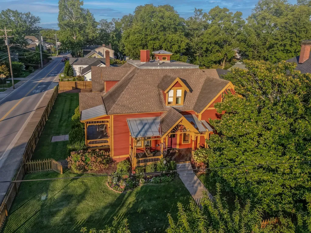 305 4th Ave, S Franklin TN 37064