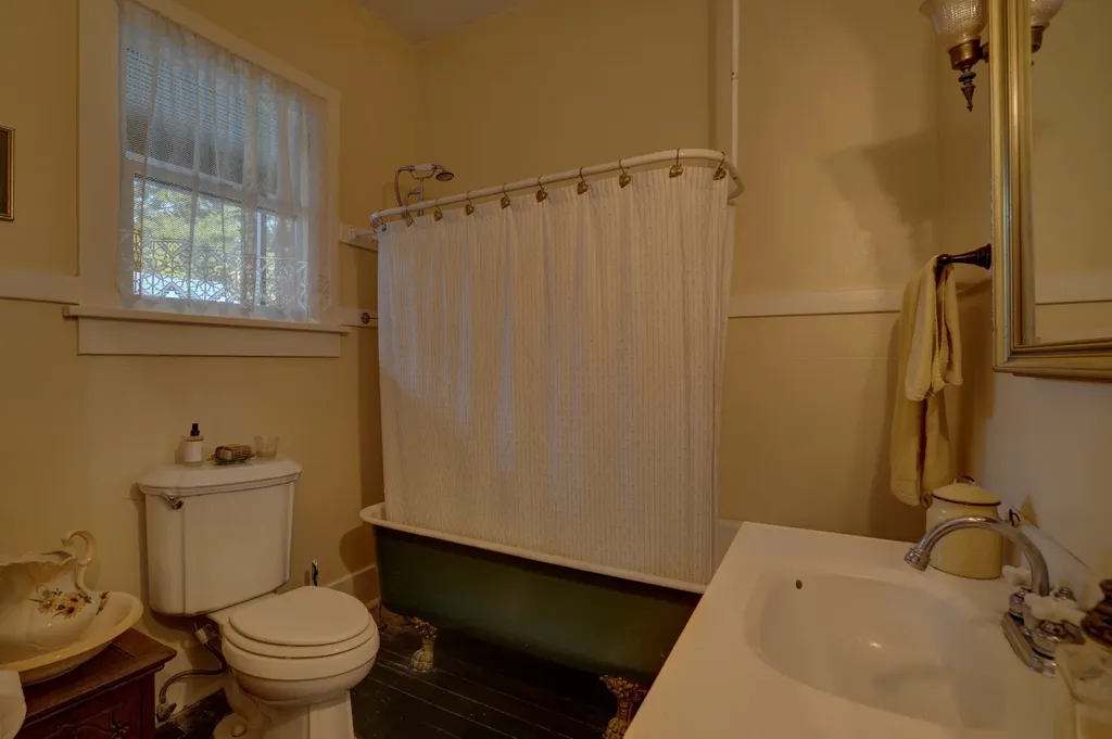 305 4th Ave, S Franklin TN 37064