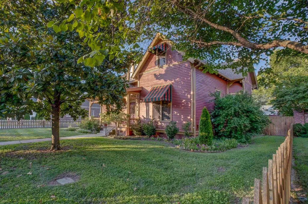 305 4th Ave, S Franklin TN 37064