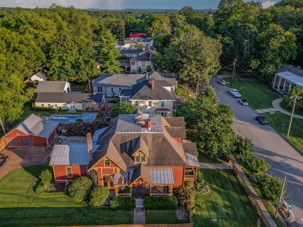 305 4th Ave, S Franklin TN 37064