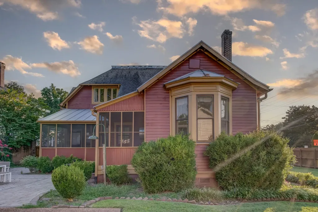 305 4th Ave, S Franklin TN 37064