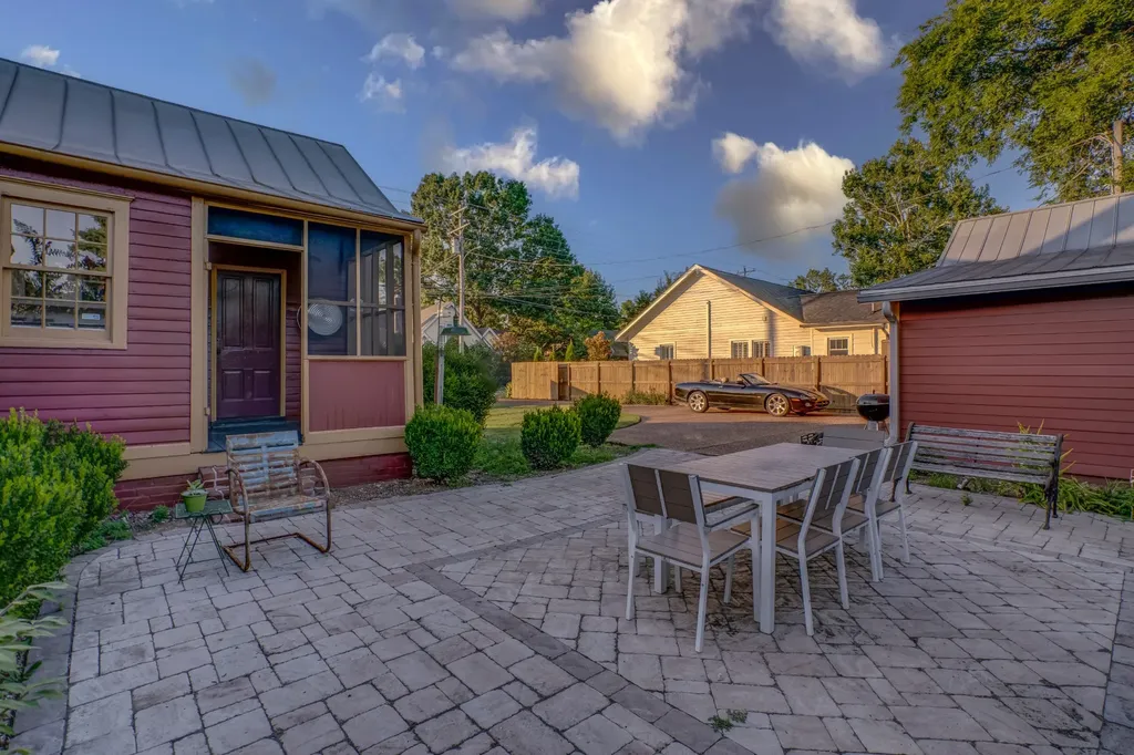 305 4th Ave, S Franklin TN 37064