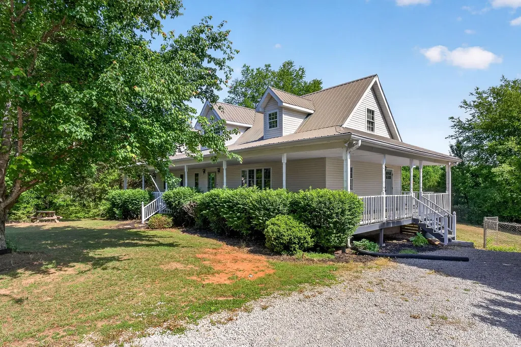 412 Rock Station Road Rock Island TN 38581