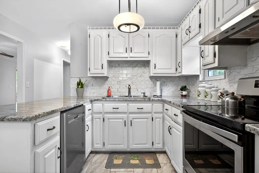 412 Rock Station Road Rock Island TN 38581