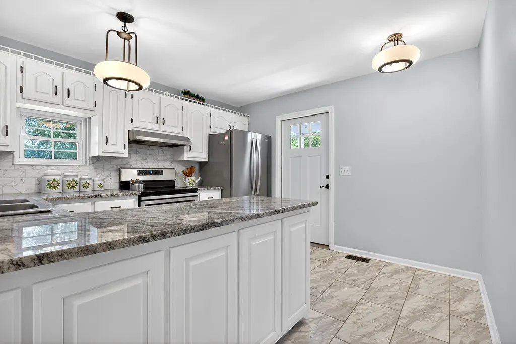 412 Rock Station Road Rock Island TN 38581
