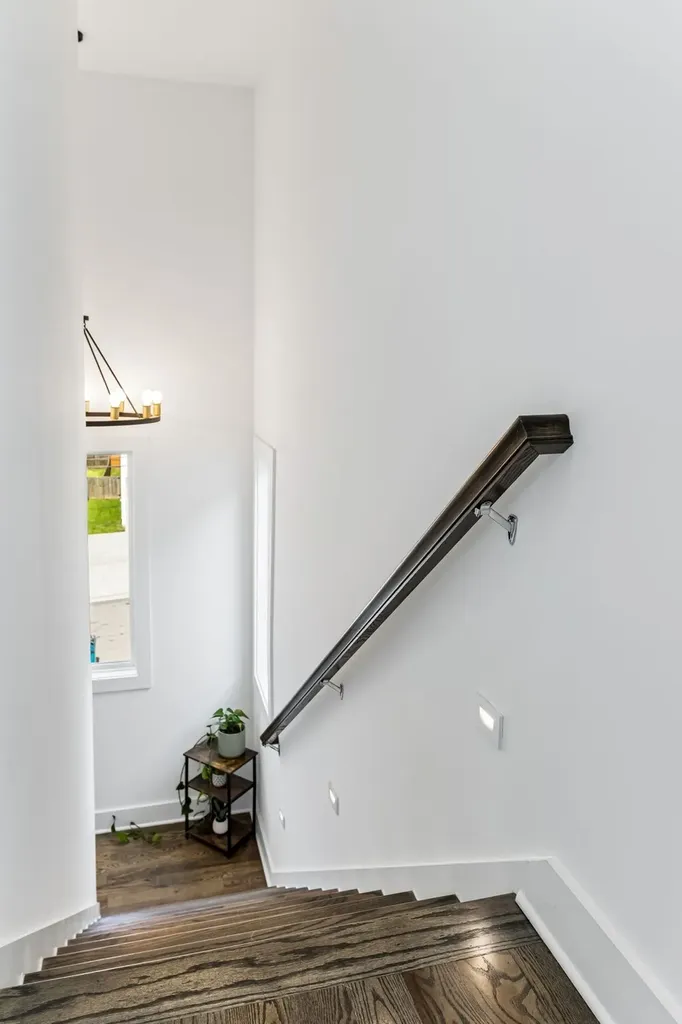 3213 Curtis Street Nashville TN 37218