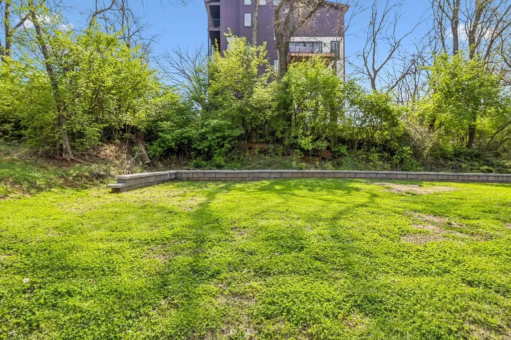 3213 Curtis Street Nashville TN 37218