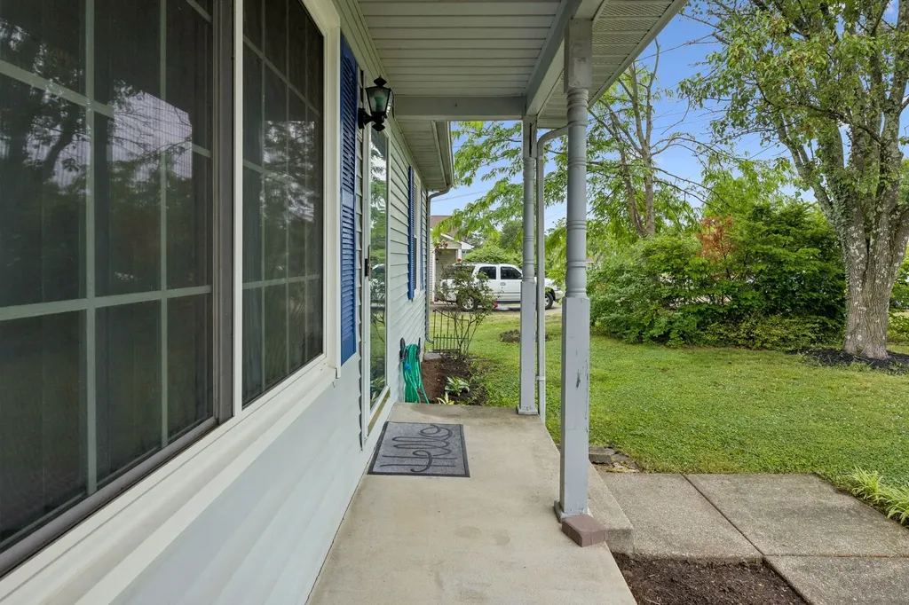 332 Kelsey Court La Vergne TN 37086