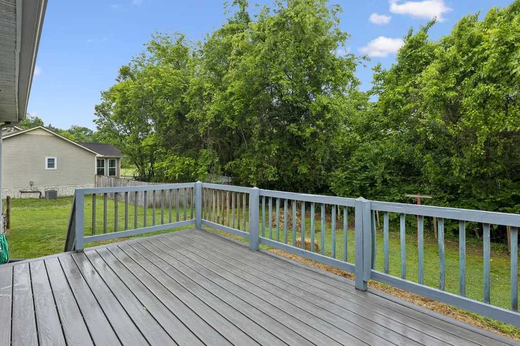 332 Kelsey Court La Vergne TN 37086