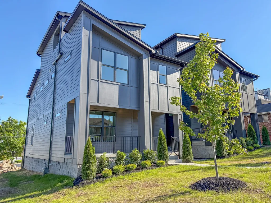 2799 Delaware Avenue Nashville TN 37209
