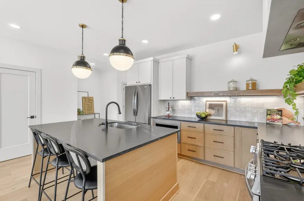 2799 Delaware Avenue Nashville TN 37209