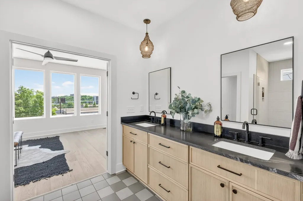 2799 Delaware Avenue Nashville TN 37209