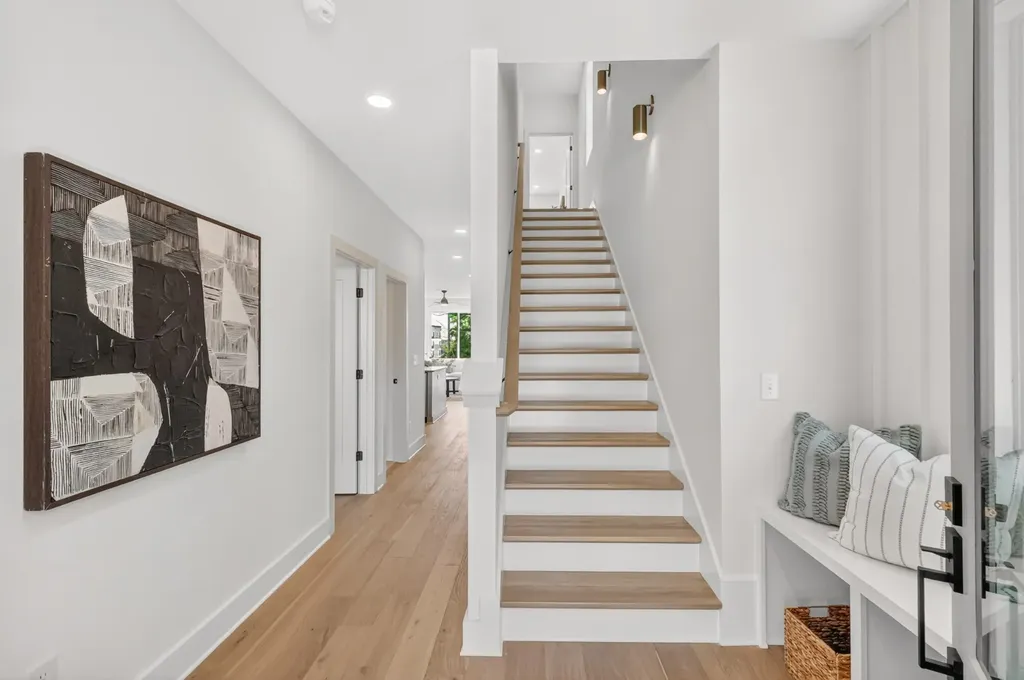 2799 Delaware Avenue Nashville TN 37209