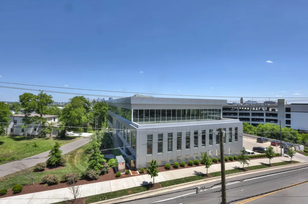2799 Delaware Avenue Nashville TN 37209