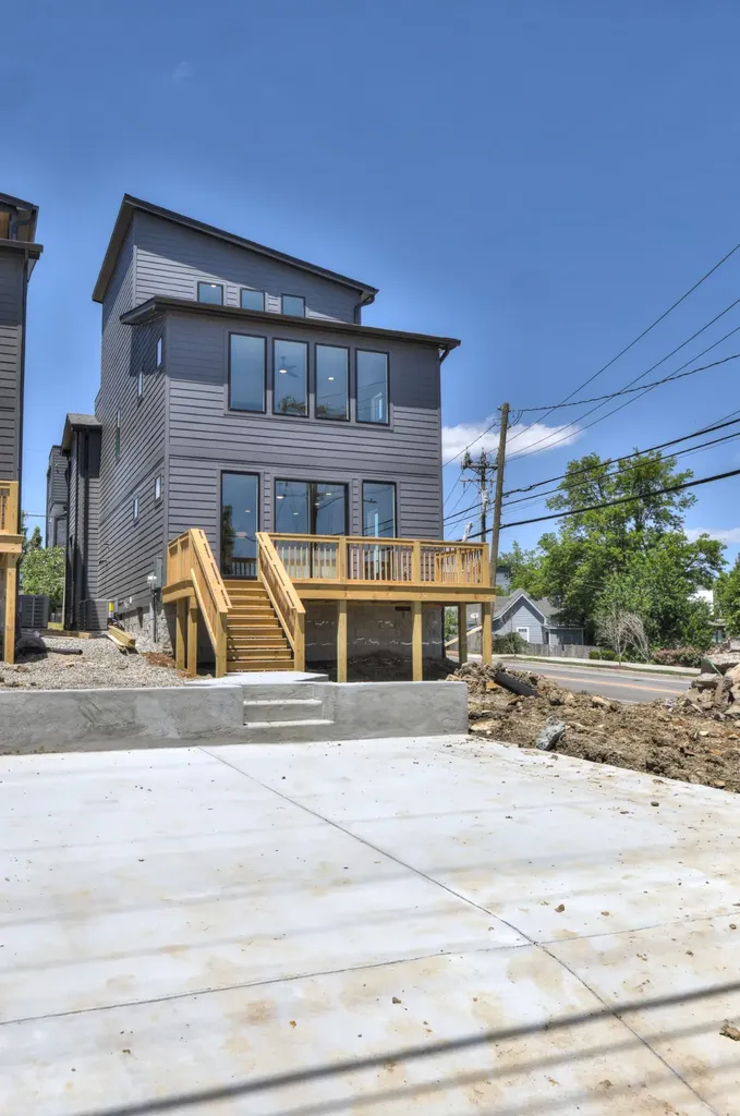 2799 Delaware Avenue Nashville TN 37209