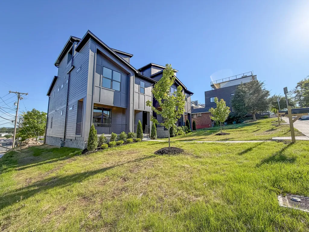 2799 Delaware Avenue Nashville TN 37209