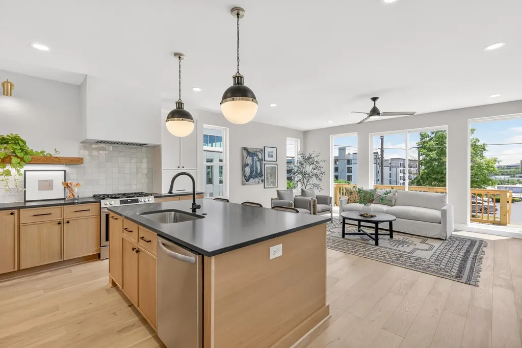 2799 Delaware Avenue Nashville TN 37209