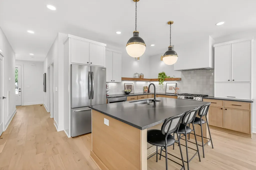2799 Delaware Avenue Nashville TN 37209