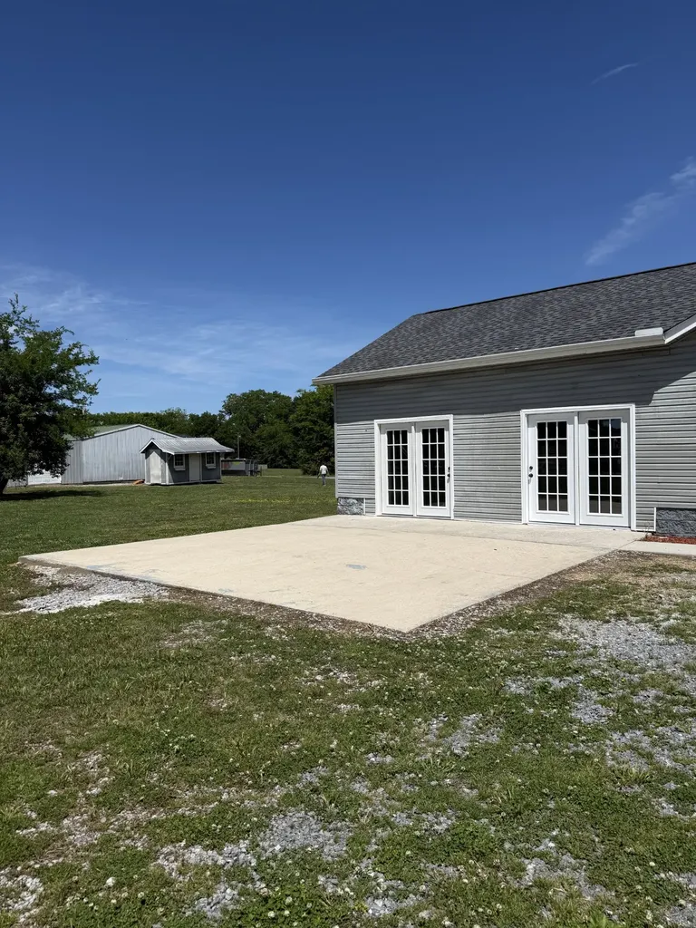 126 Simmons Lane Shelbyville TN 37160