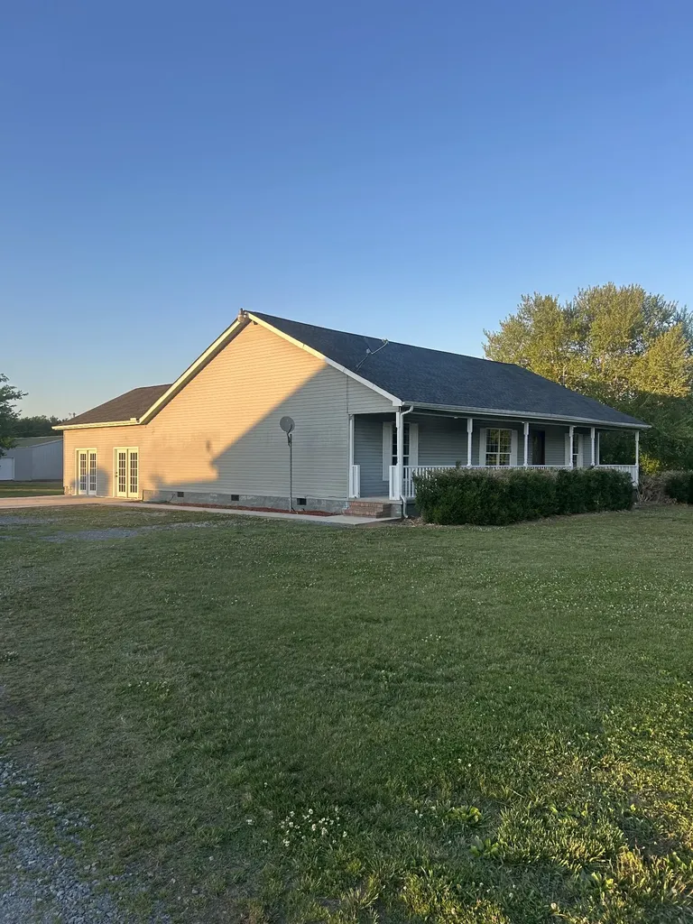 126 Simmons Lane Shelbyville TN 37160