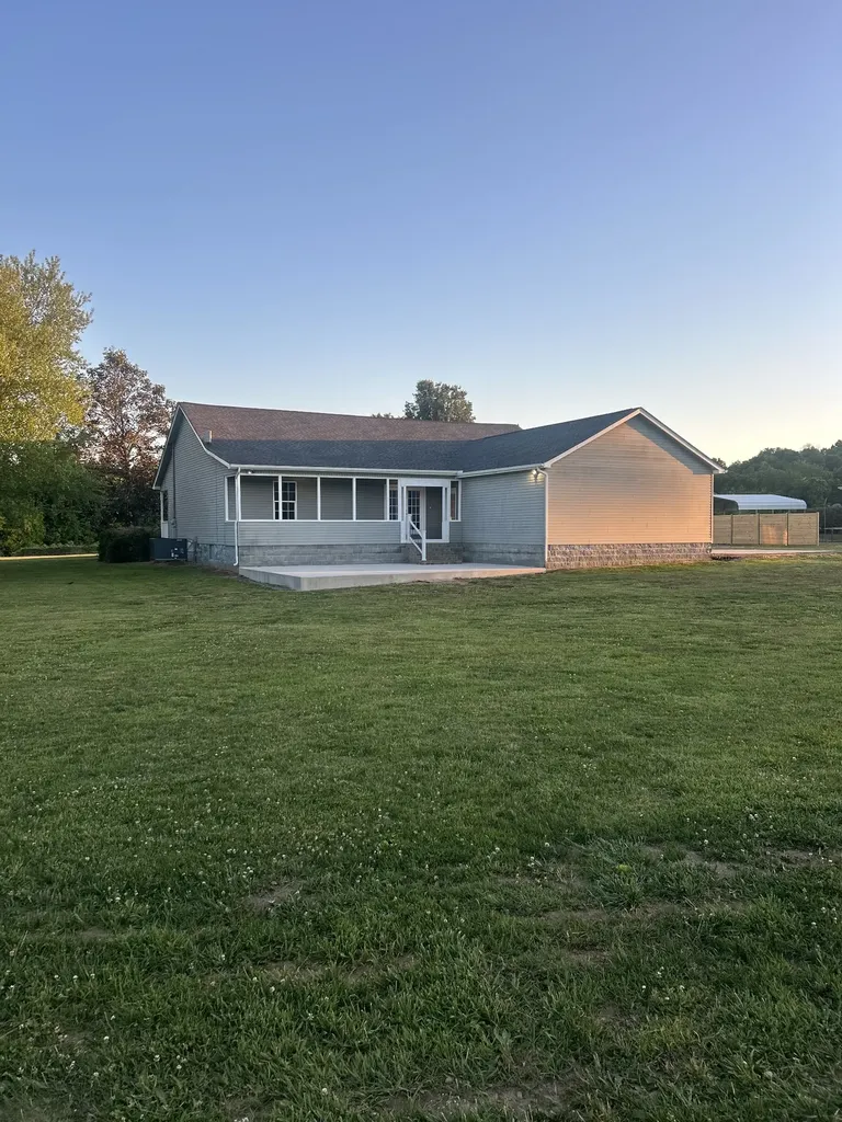 126 Simmons Lane Shelbyville TN 37160
