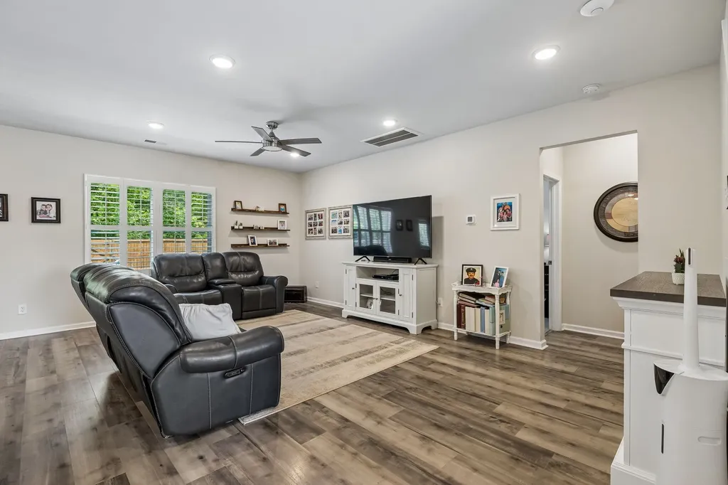 2106 Houston Bend Lebanon TN 37087