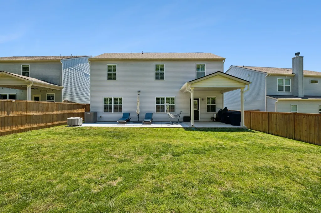 2106 Houston Bend Lebanon TN 37087