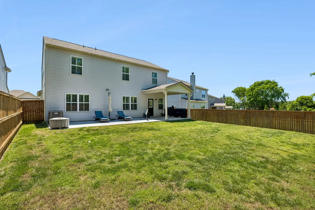 2106 Houston Bend Lebanon TN 37087