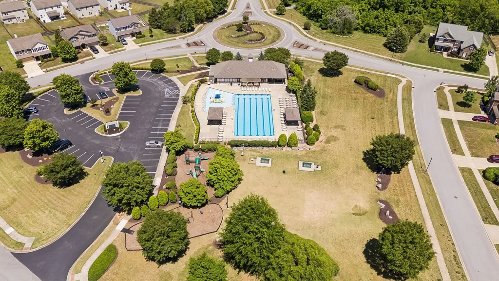 2106 Houston Bend Lebanon TN 37087