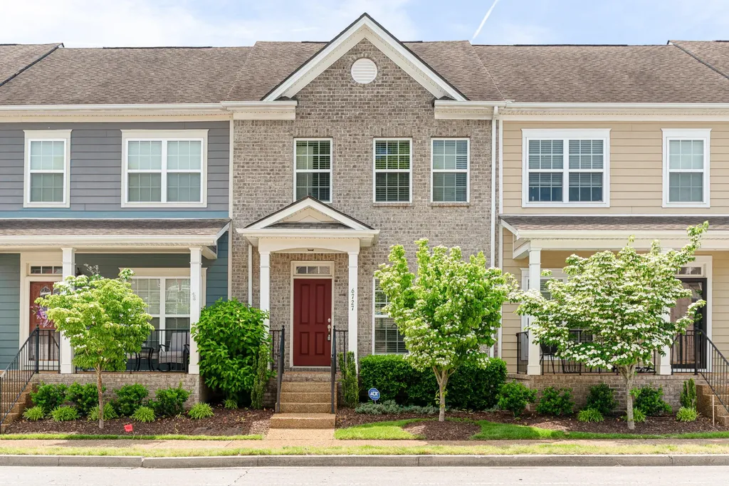 6727 Sunnywood Drive Nashville TN 37211