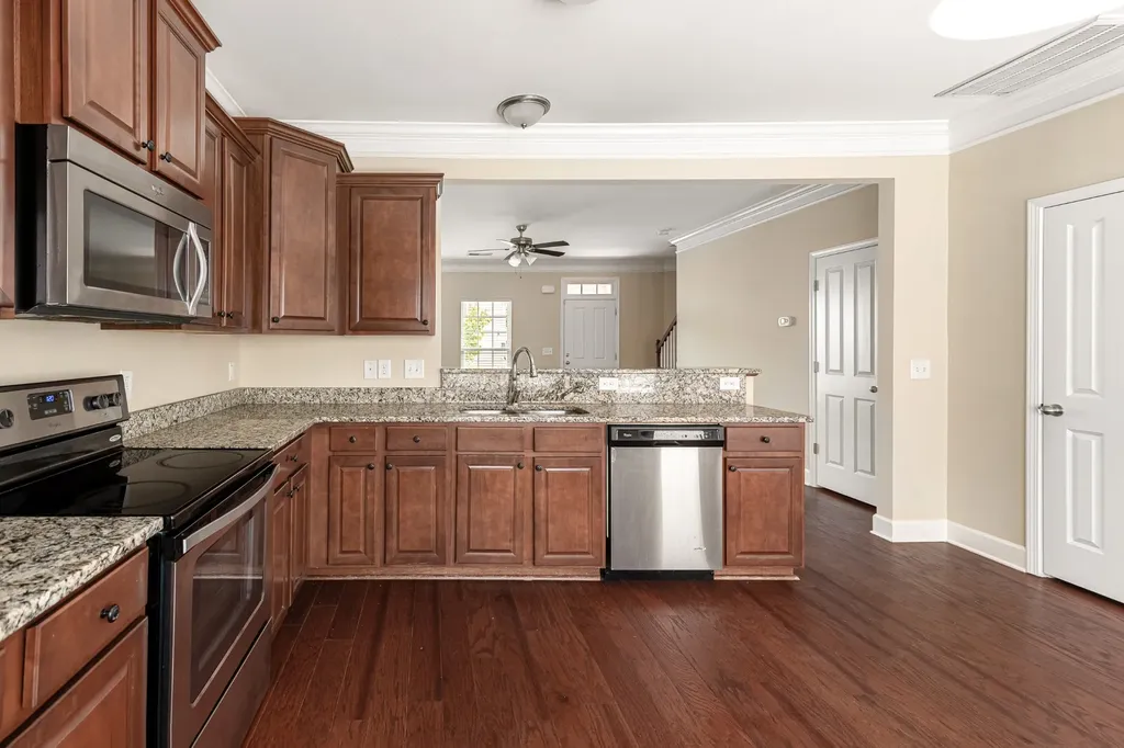 6727 Sunnywood Drive Nashville TN 37211