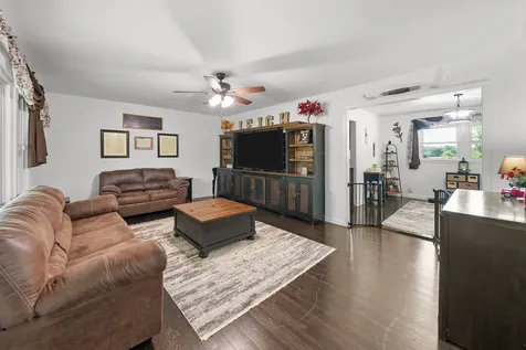 3824 Oakwood Road Woodlawn TN 37191