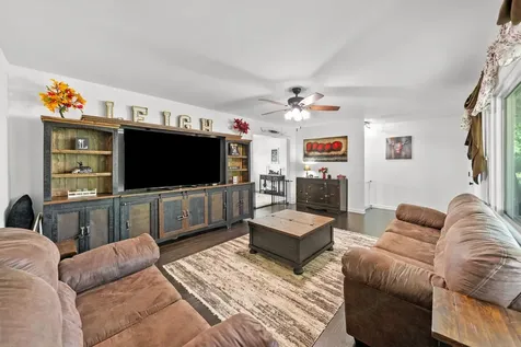 3824 Oakwood Road Woodlawn TN 37191