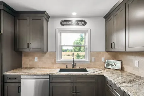 3824 Oakwood Road Woodlawn TN 37191