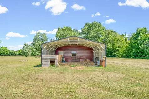 3824 Oakwood Road Woodlawn TN 37191