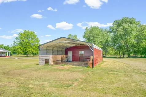 3824 Oakwood Road Woodlawn TN 37191