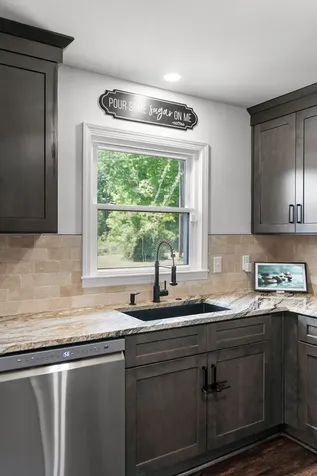 3824 Oakwood Road Woodlawn TN 37191