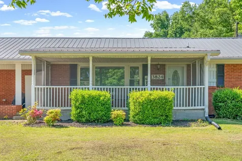 3824 Oakwood Road Woodlawn TN 37191