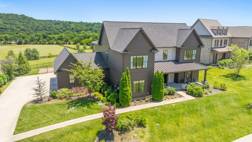 6594 Windmill Drive College Grove TN 37046