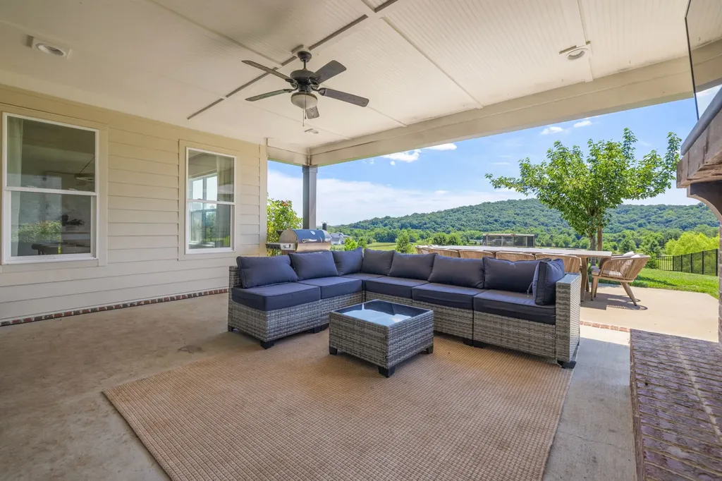 6594 Windmill Drive College Grove TN 37046