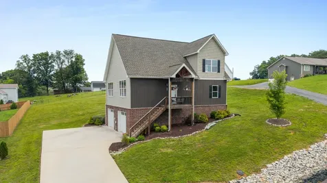 155 Surrey Lane, NE Cleveland TN 37312