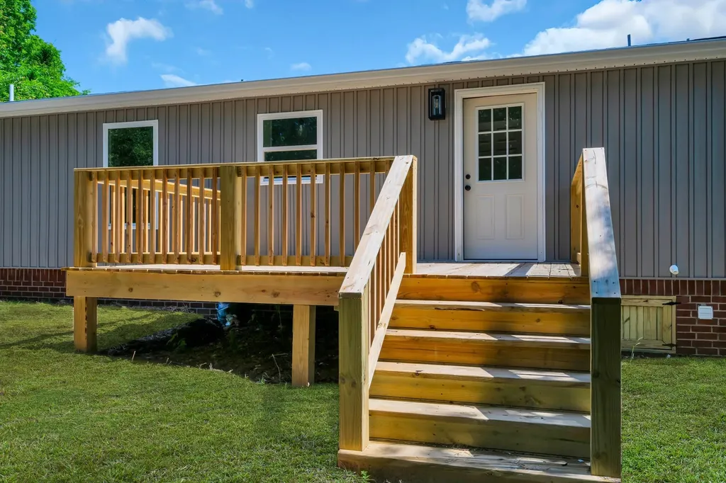 13055 Hwy 70 East Mc Ewen TN 37101